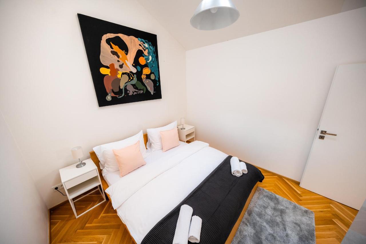 Luxurious Woodrow Wilson Apt In Prague Centre Ngoại thất bức ảnh