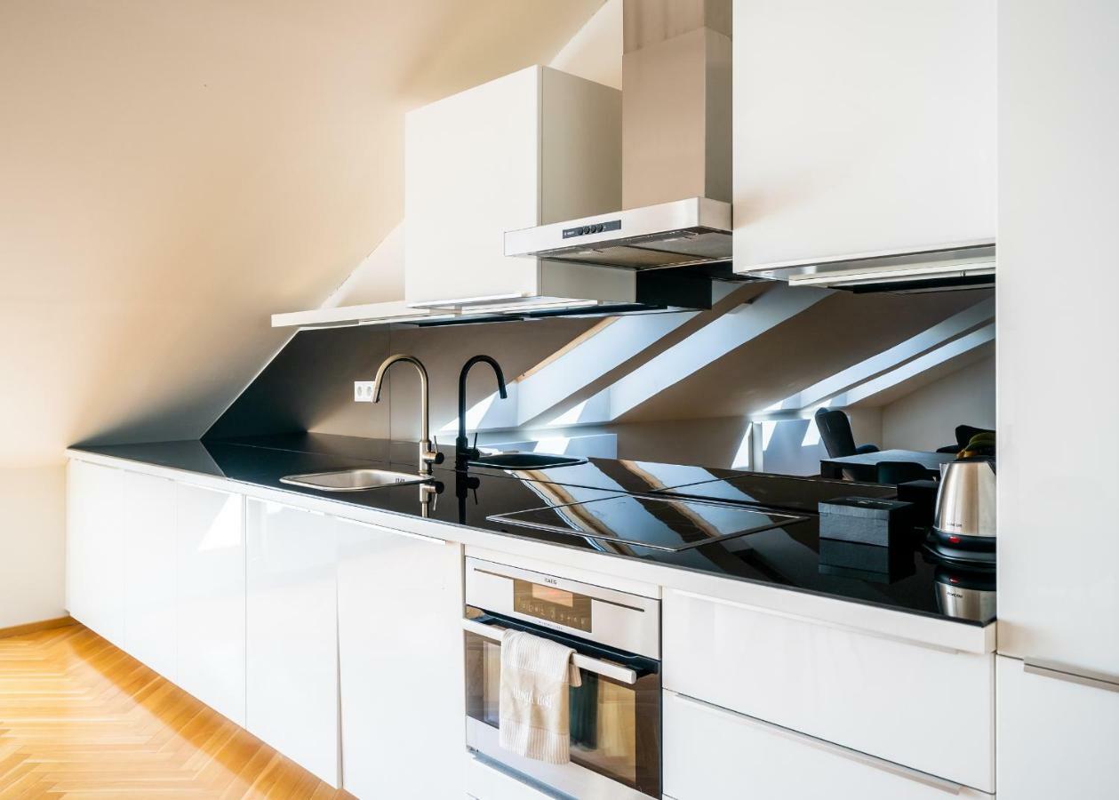 Luxurious Woodrow Wilson Apt In Prague Centre Ngoại thất bức ảnh